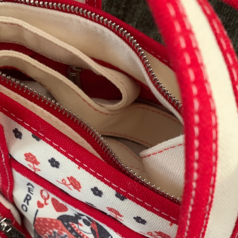 🆕- EXCLUSIVE! Aeropostale Red and Cream Queen Of Hearts Mini  Tote - Picture 13 of 15